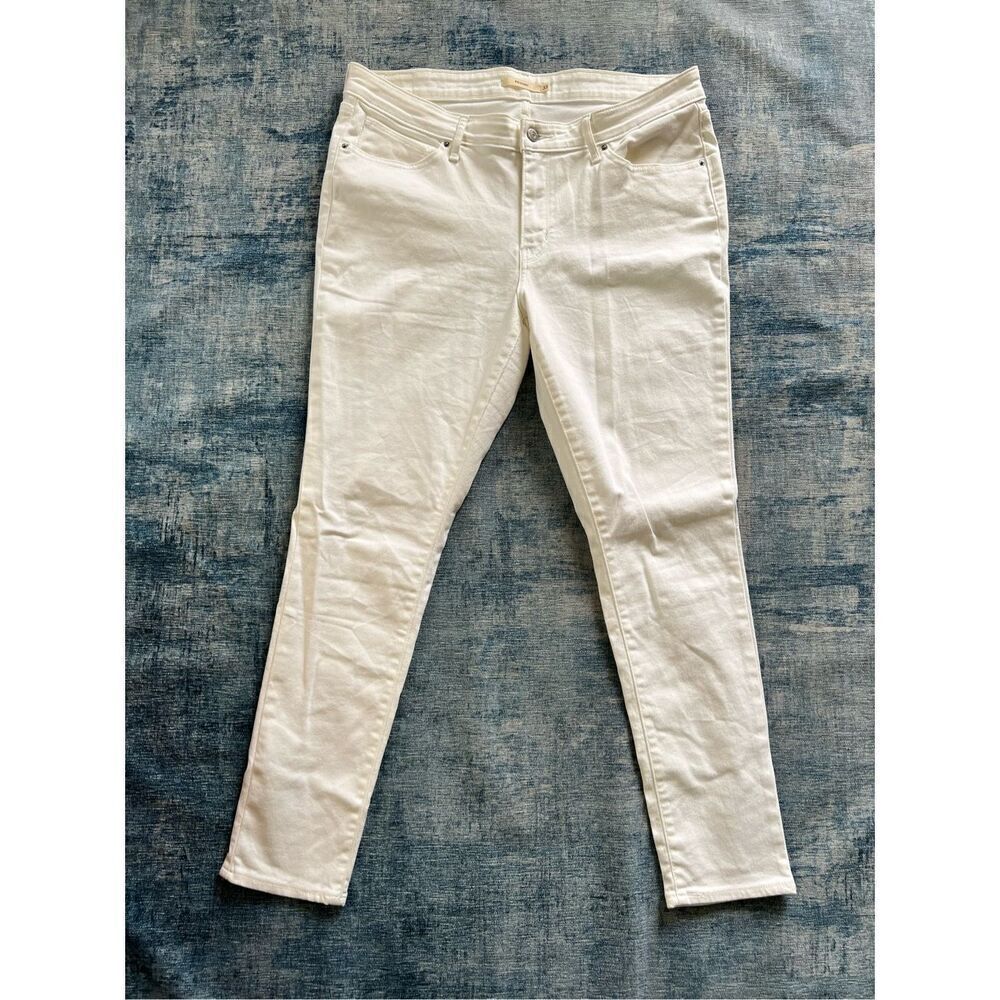 Levi's Ivory 711 Skinny Jeans Style 18881 - 0150 Size 33